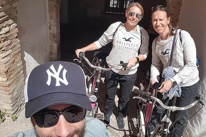1 Day Bike Rental in Seville city - Pickup at Calle Francisco Carrión Mejías: Make It Easy on Yourself
