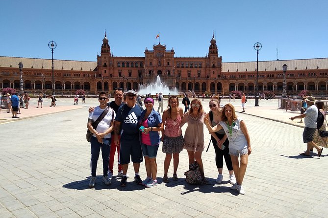 2h30 Private Walking Tour of Seville with Local Guide - Real Alcázar: An Active Royal Palace, Not Just Pretty Walls