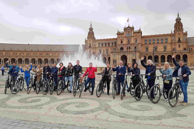 3-hour Guided Bike Tour along the Highlights of Seville - Giralda panoramic pass and the royal palace tip you will use later