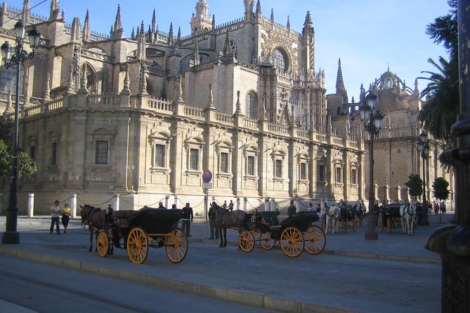 3-hour Seville Cathedral and Alcazar Skip-the-Line Combo Tour - Timing and route: how the 3 hours usually feel on the ground