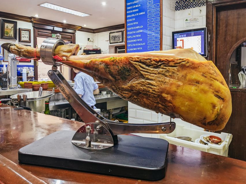 3-Hour Tapas Tour in Triana, Sevilla's Vibrant Neighborhood - The Tapas Lineup: What You’ll Likely Eat (and Why These Dishes Fit Triana)