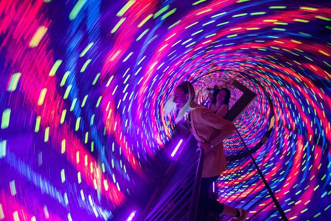 A Fantastic Visit To The Museum Of Illusions Seville - The Vortex Tunnel and Anti-Gravity Room