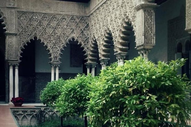Alcazar and Cathedral of Seville Private Tour - Stop 1: Real Alcázar, where the details feel like a story