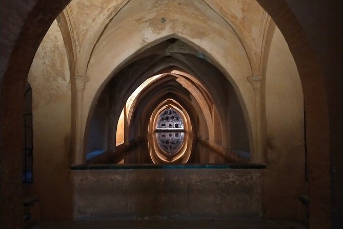 Alcazar and Cathedral, the must-sees, private tour. - Should you book this Alcázar and Cathedral private tour?