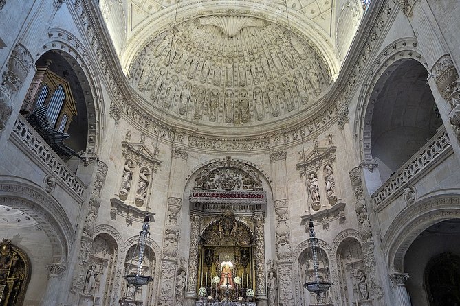 Alcazar, Cathedral and Giralda Guided Tour with Priority Tickets - Giralda Tower: Minaret History and the Best Views
