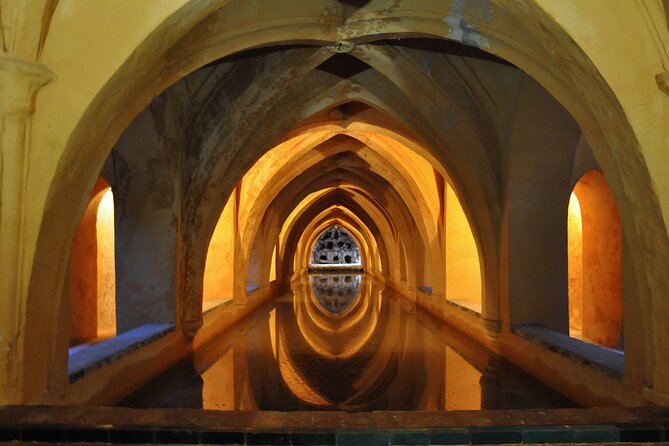Alcázar, Cathedral & Giralda: Guided Tour with Fast-Track Tickets - Fast-track tickets, headsets, and a small-group feel that keeps you moving
