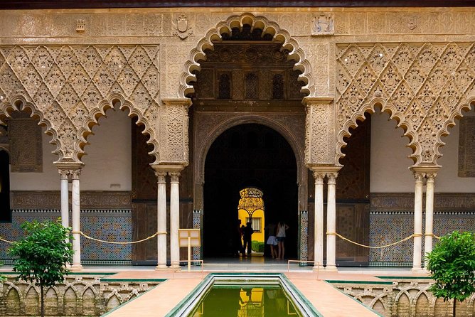 Alcazar & Cathedral of Seville Private Guided Tour - Who should book this tour, and who might want a different plan