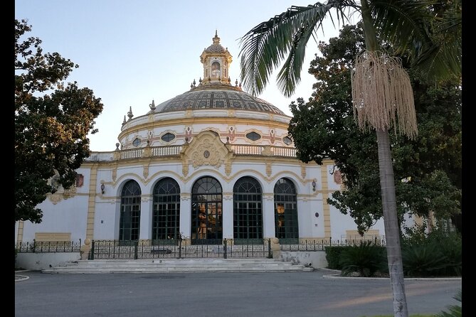 Alcazar, Cathedral, Plaza De España And Maria Luisa Park Private Tour - Pickup, meeting points, and why the start-to-finish plan matters