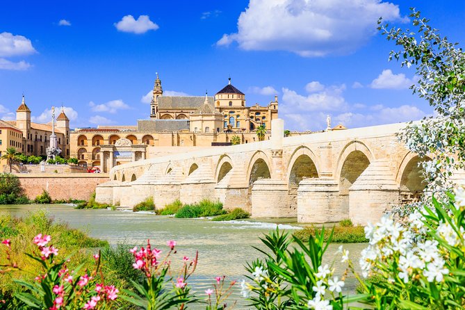 Alcazar of Cordoba Small Group Tour with Skip the Line Ticket - Isabella I, Ferdinand II, and Christopher Columbus, the story thread you will remember