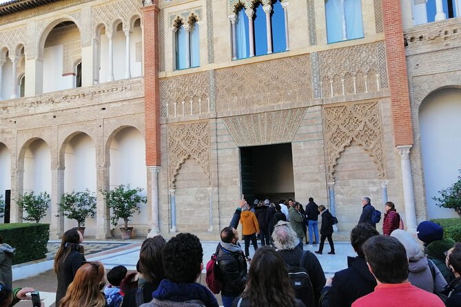 Alcazar of Seville english Tour With a Historian. - Plaza del Triunfo Meet Point and Getting In Faster