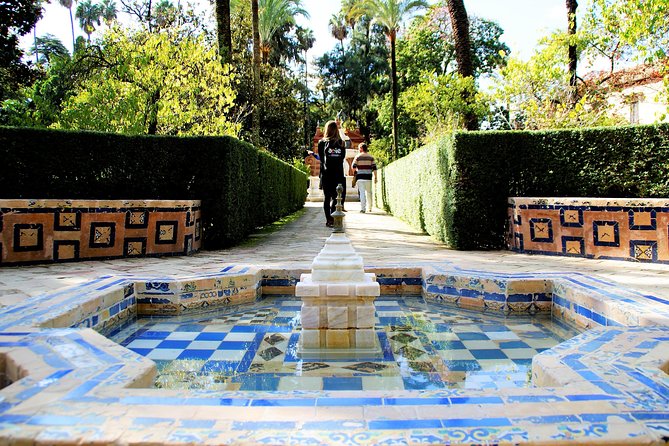Alcazar of Seville Exclusive Group, max. 9 travelers - Mudéjar Palace of Peter of Castile, the tiles and arches moment