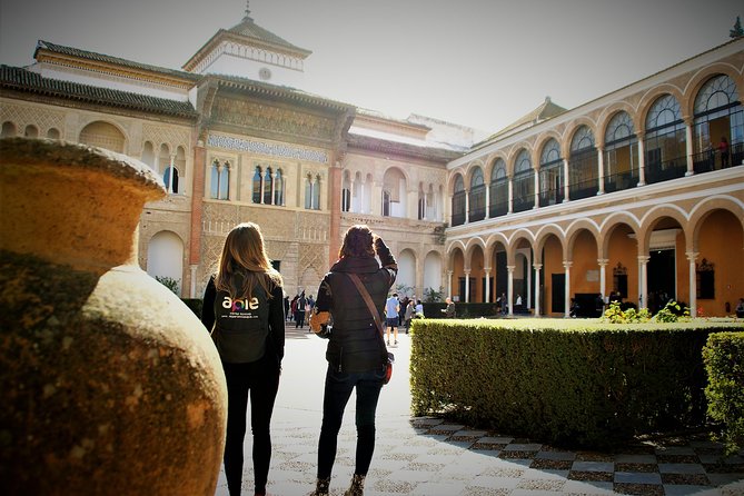 Alcazar of Seville Exclusive Group, max. 9 travelers - Ticket rules and ID details that can trip you up