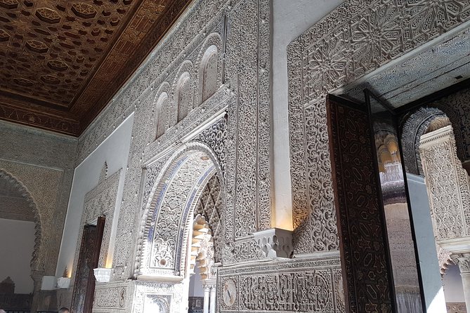Alcazar of Seville Tour with Skip the Line Ticket - The guided palace portion: about 1 hour 15 minutes of focus