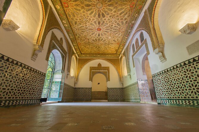 Alcazar of Seville with Cathedral & Giralda English Tour - The English Gardens: A Calm Pause in the Middle of Marble Madness