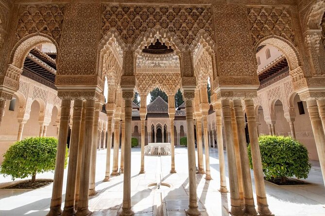 Alhambra Guided Tour & Albaicin Tour from Seville - Generalife and Alcazaba: quick stops with real payoff