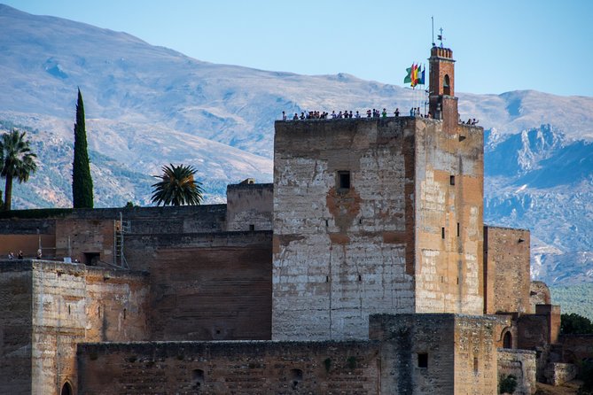 Alhambra with Nazaries Palaces Private Tour from Seville - Guide Quality, Headsets, and the Skip-the-Line Factor