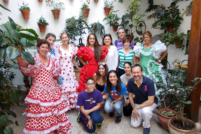 Authentic Patios of Cordoba Guided Tour - Meeting in Pl. del Triunfo and getting your bearings fast
