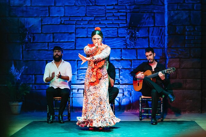 Baraka Triana. Flamenco show with drink - Inside the One-Hour Show, What to Expect at Baraka