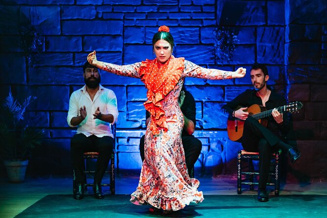 Baraka Triana. Flamenco show with drink - Service and How the Room Fits Together