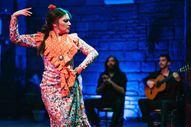 Baraka Triana. Flamenco show with drink - Getting to C/ Calle Pureza 107 in Triana Without Stress
