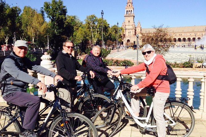 Bike rental in Seville city centre - Naturanda Tourism Information and luggage storage on day one