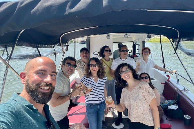 Boat Trip "Los Rincones del Guadalquivir" - What You Get on Board: WiFi, a Restroom, and One Included Drink