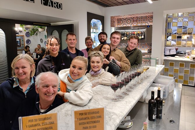 Cadiz: 3-Hour Tapas Tour - When crowds hit: expect waits and possible route changes