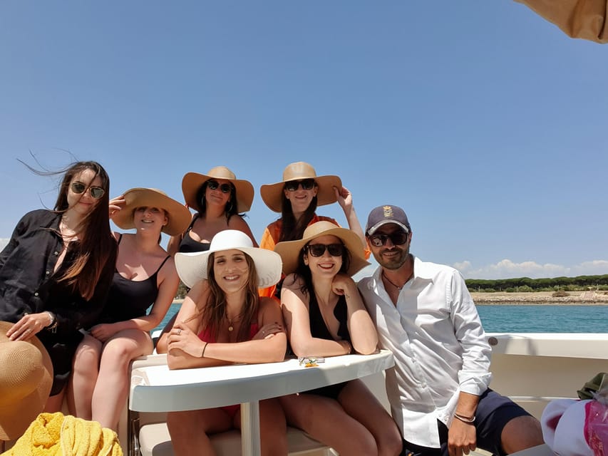 Cadiz Bay: 3 hours tour in a private boat in the Cadiz Bay - Who this private Cádiz Bay boat tour is perfect for