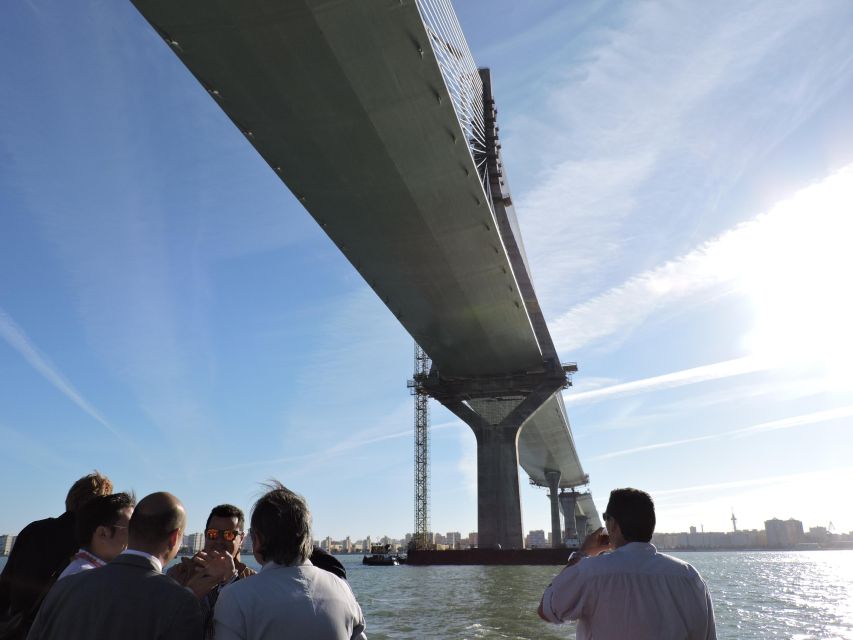 Cádiz: Bay of Cádiz Catamaran Tour with Host - Who should book this catamaran cruise, and who might want alternatives