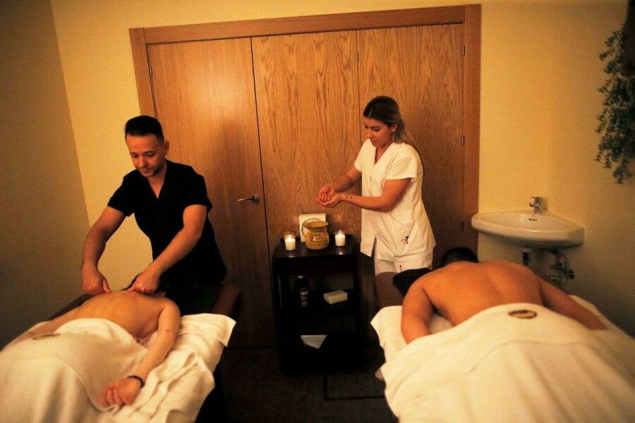 Cadiz: Beer Spa Entry Ticket with Beer and Local Snacks - Optional massage, and when it actually makes sense