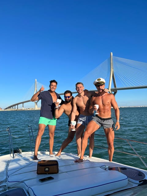Cadiz: Exclusive Yacht excursion to La Caleta or Pepa Bridge - Key highlights worth your time