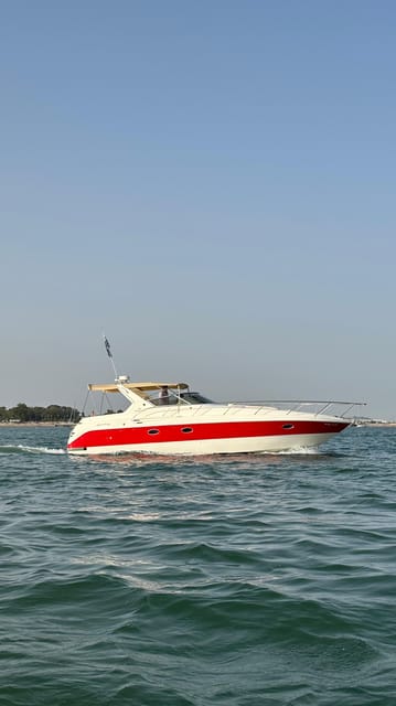 Cadiz: Exclusive Yacht excursion to La Caleta or Pepa Bridge - Cruising Cádiz Bay Toward La Pepa Bridge