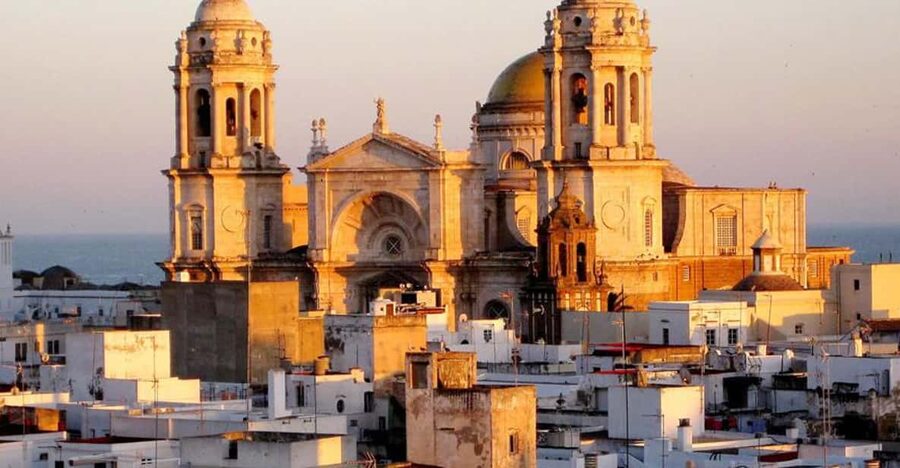 Cadiz Full-Day Guided Excursion from Seville - Churches and a Coastal Fortress Feel: Santa Cruz, Castillo de San Sebastián, Church of Santiago