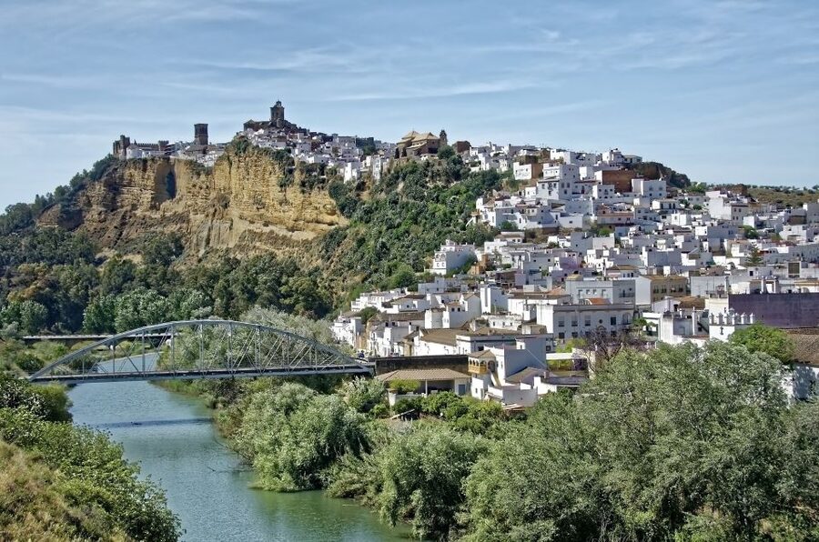 Cadiz, Jerez or El Puerto: White Towns of Andalusia Day Trip - Grazalema Walking Tour: Narrow Streets, Monuments, and a Photo Balcony