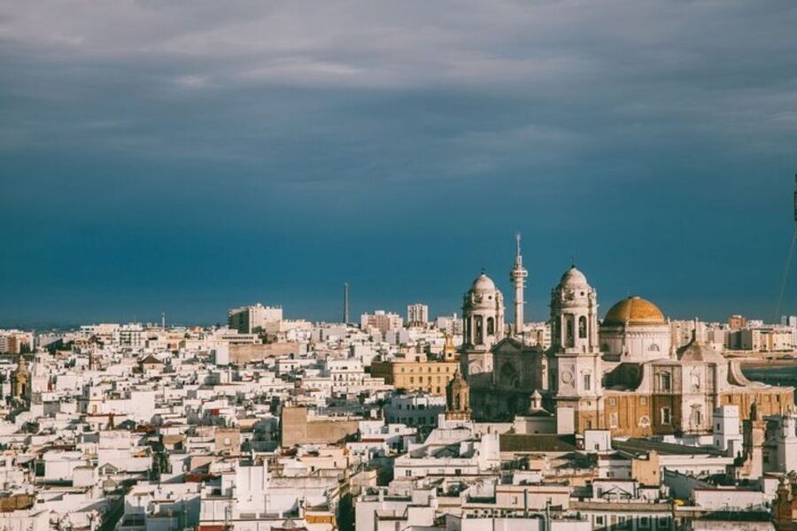 Cadiz: Private custom tour with a local guide - Languages, Pace, and Comfort: Getting the Most From Your Walk