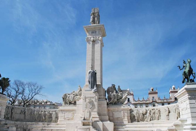 Cadiz Shore Excursion: Scenic & walking tour with cheese and sherry tasting - Cádiz by minivan first, Old Town on foot next