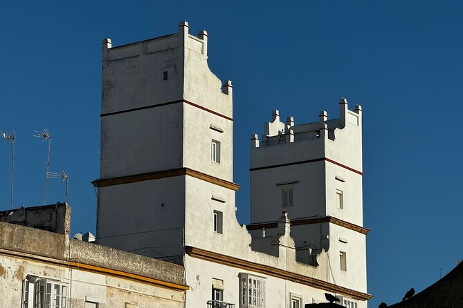 Cadiz to Vista de Gaviota : visit the Tavira Tower and Camera Obscura - Torre Tavira and Camera Obscura in Cádiz: the main attraction, explained