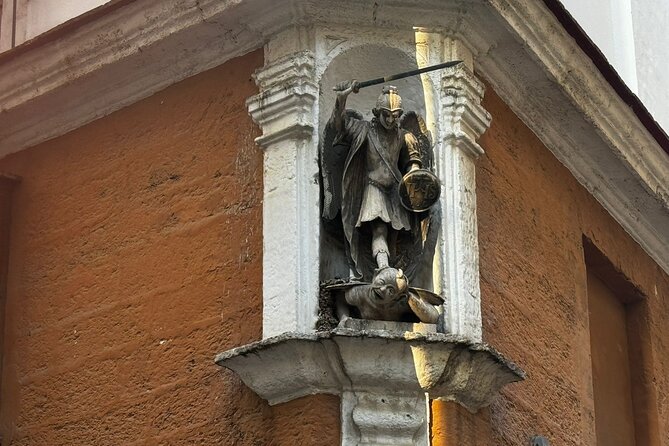 Cadiz to Vista de Gaviota : visit the Tavira Tower and Camera Obscura - Plaza San Francisco and Calle San Francisco: the tower-spotting payoff