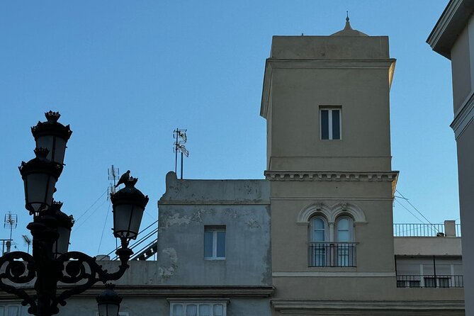 Cadiz to Vista de Gaviota : visit the Tavira Tower and Camera Obscura - Price and value for $44.93: what you really get