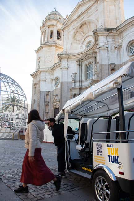 Cádiz TukTuk Tour with Audioguide - Audioguide on your phone, wifi included, and what to bring