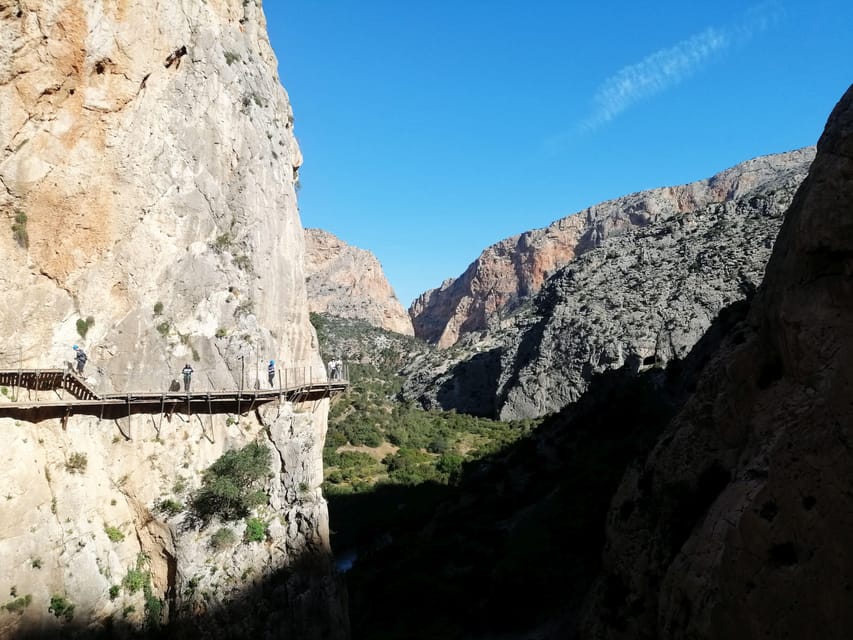 Caminito del Rey from Málaga, small group up to 7 people - The approach walk and views: where you build courage (without rushing)