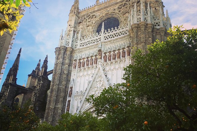 Cathedral and Real Alcàzar in Italian - Why the pace feels right for families and reduced mobility
