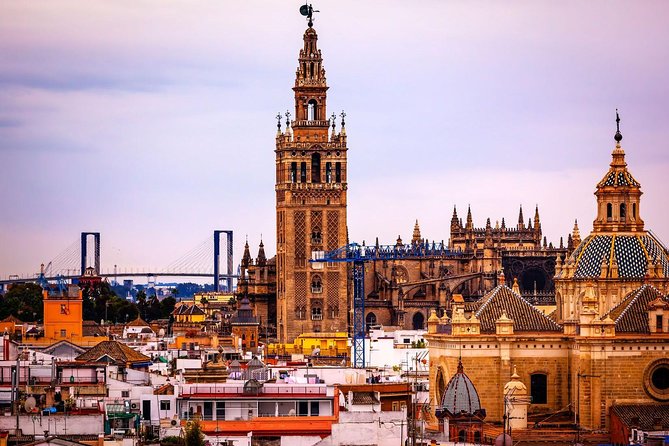 Cathedral of Seville English Guided Tour with Skip the Line & Access to Giralda - The chapels, ironwork, stained glass, and the art details that pay off