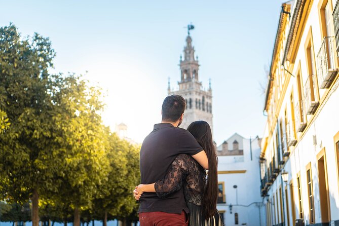 Cathedral of Seville English Guided Tour with Skip the Line & Access to Giralda - Inside the Cathedral of Santa María de la Sede: what you’ll actually notice