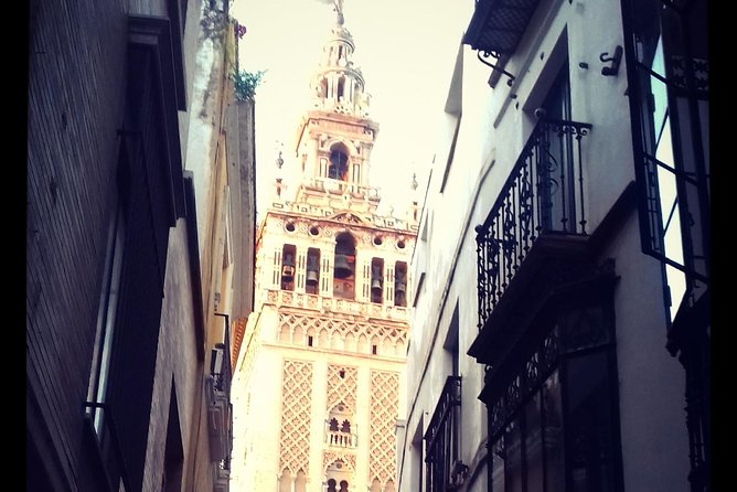 Cathedral Of Seville Private Tour - Inside the Catedral de Sevilla: What Your Guide Will Actually Do