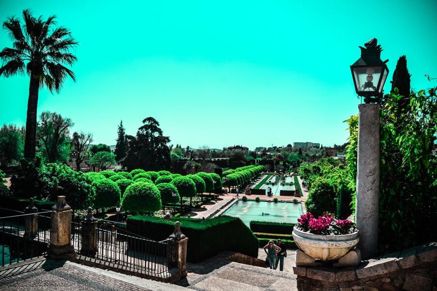 Cordoba: 2.5-Hour Guided Jewish Quarter and Alcazar Tour - Key highlights at a glance