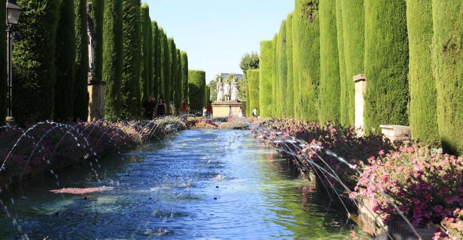 Córdoba: Alcázar and Jewish Quarter 2-Hour Guided Tour - Key Highlights Worth Your Time