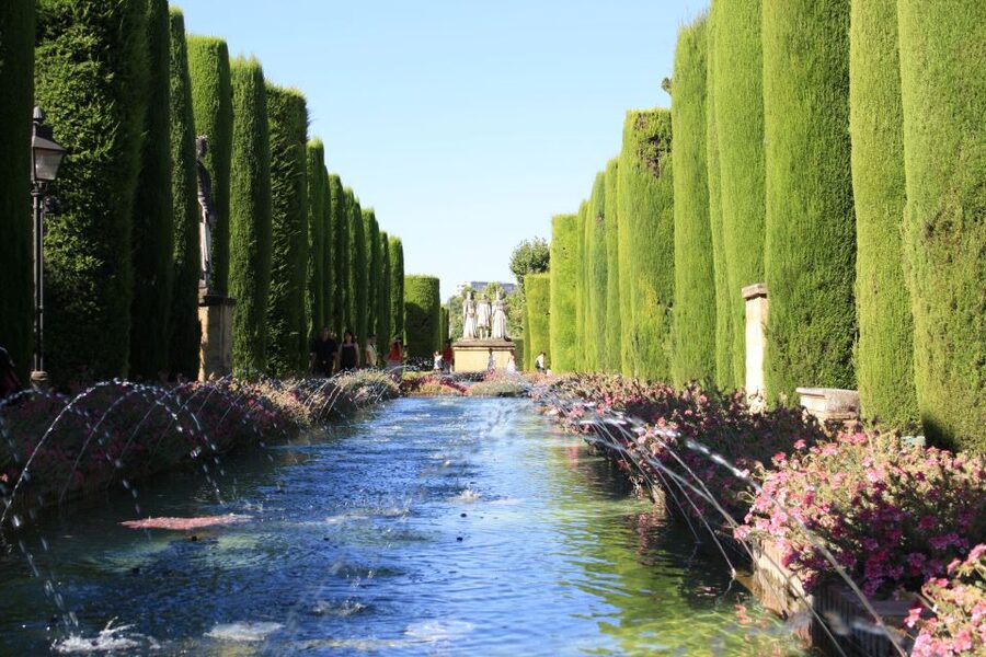 Córdoba: Alcázar and Jewish Quarter 2-Hour Guided Tour - Starting at Averroes Statue, Where the Jewish Quarter Story Really Kicks In