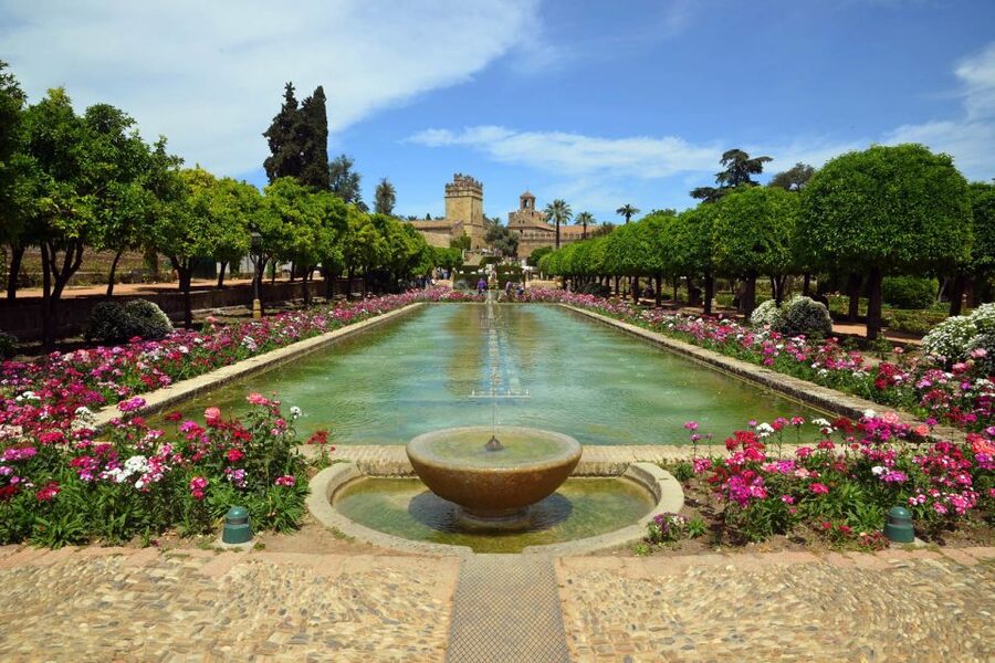 Cordoba: Alcazar Guided Tour and Skip-the-Line Ticket - Who should book this tour, and who might skip it
