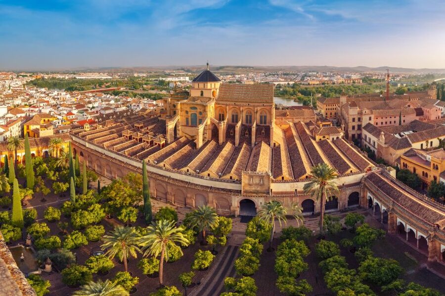 Cordoba City Tour on Your Phone: The Glory of Al-Andalus - Plaza del Potro and the Cordoba Synagogue, with audio-led wandering